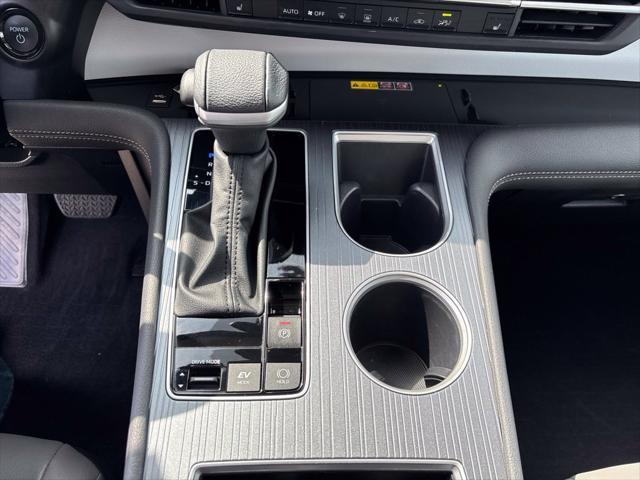 2025 Toyota Sienna - $46,400
