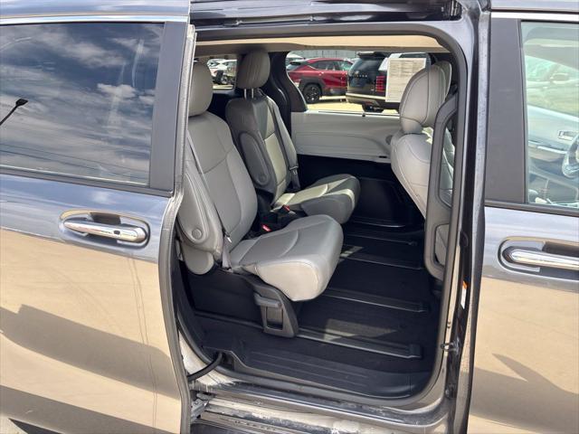 2025 Toyota Sienna - $46,400