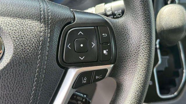 2020 Toyota Sienna LE 7-Passenger