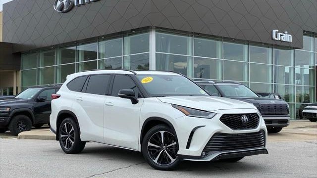 Preowned 2021 Toyota Highlander XSE for Sale