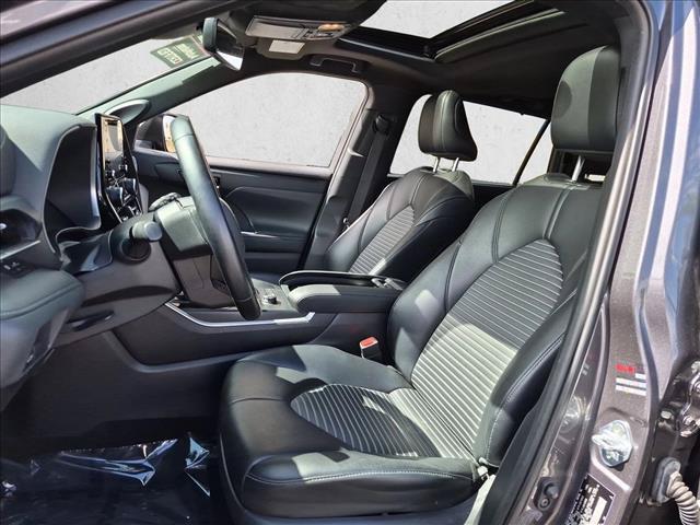 2021 Toyota Highlander - $33,459