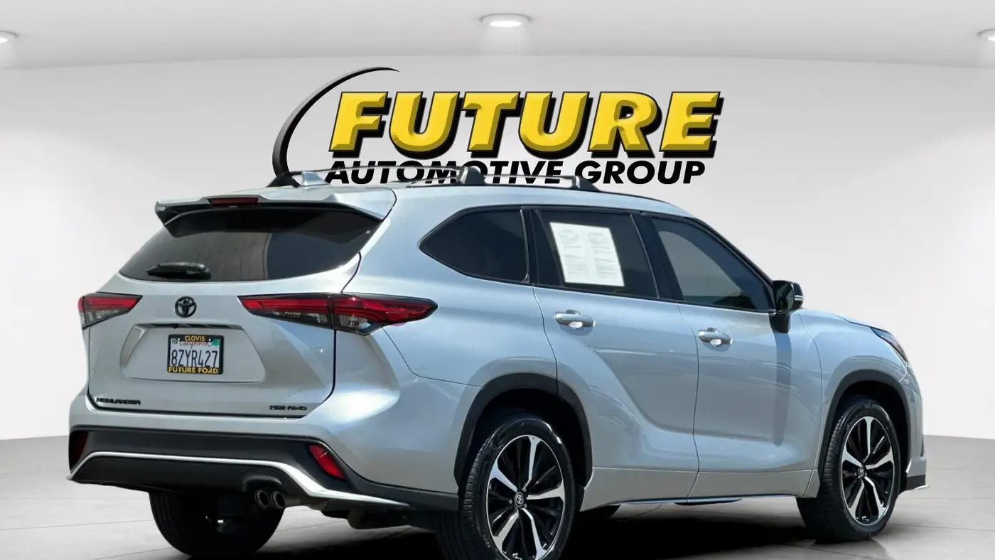 2022 Toyota Highlander XSE