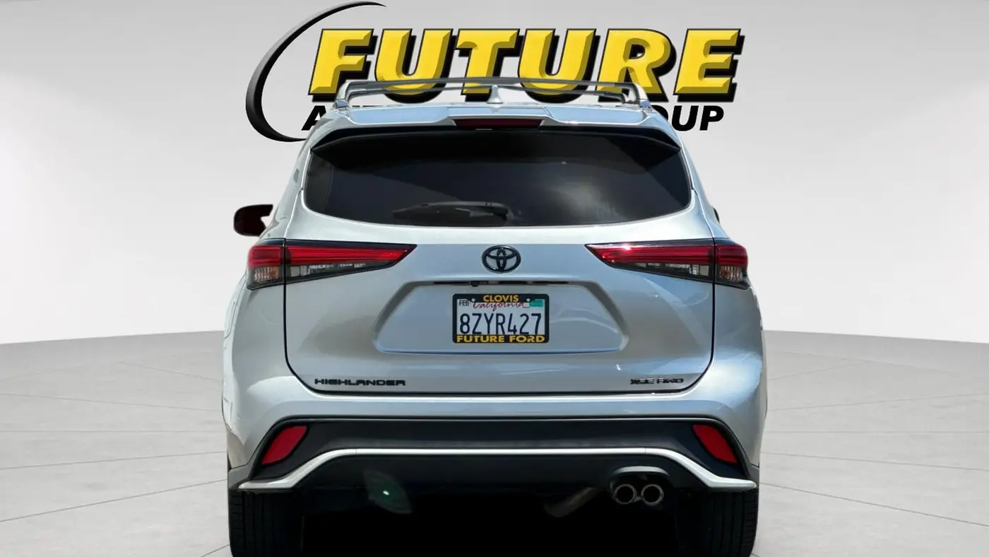 2022 Toyota Highlander XSE