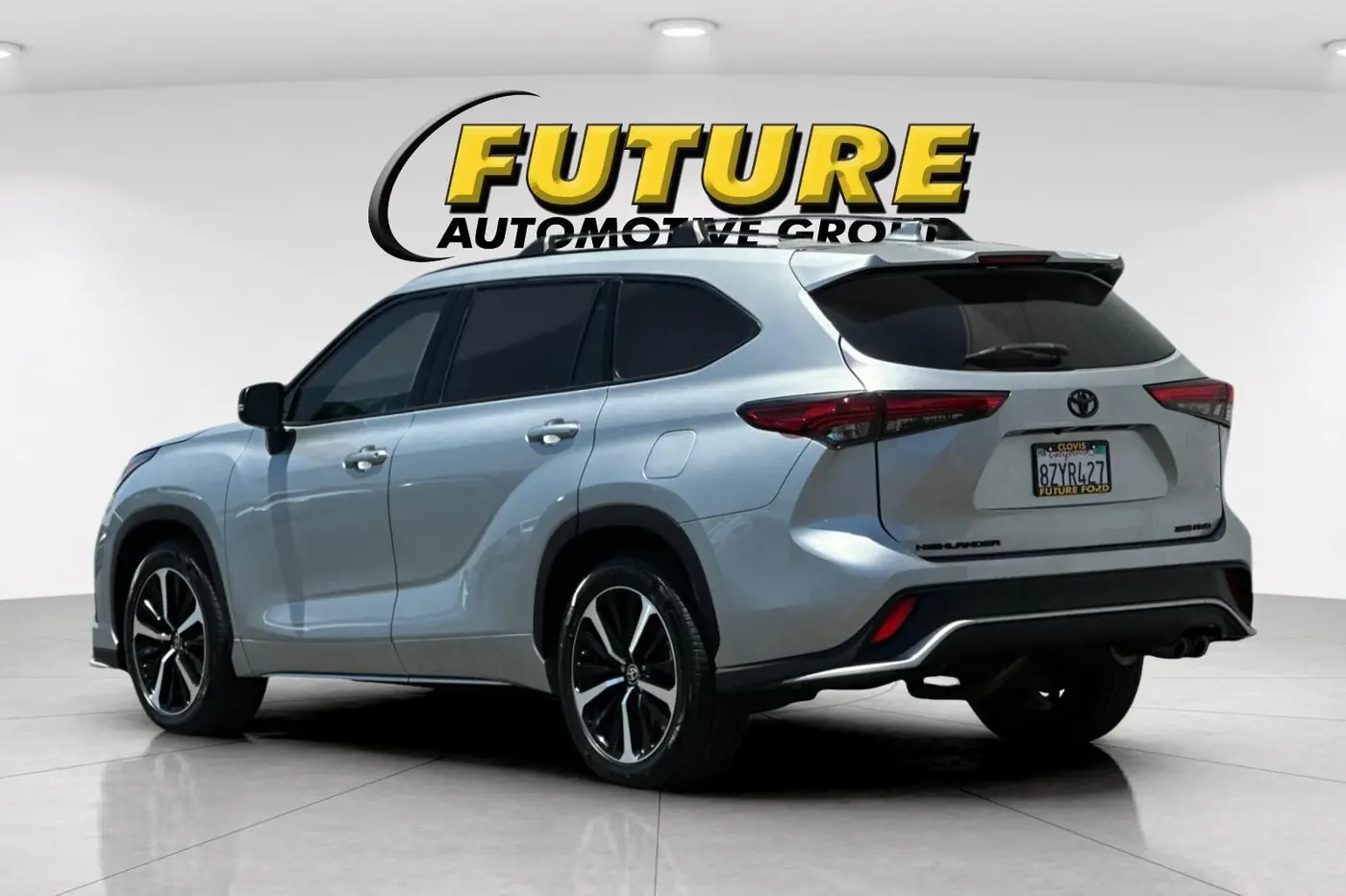 2022 Toyota Highlander - $38,625