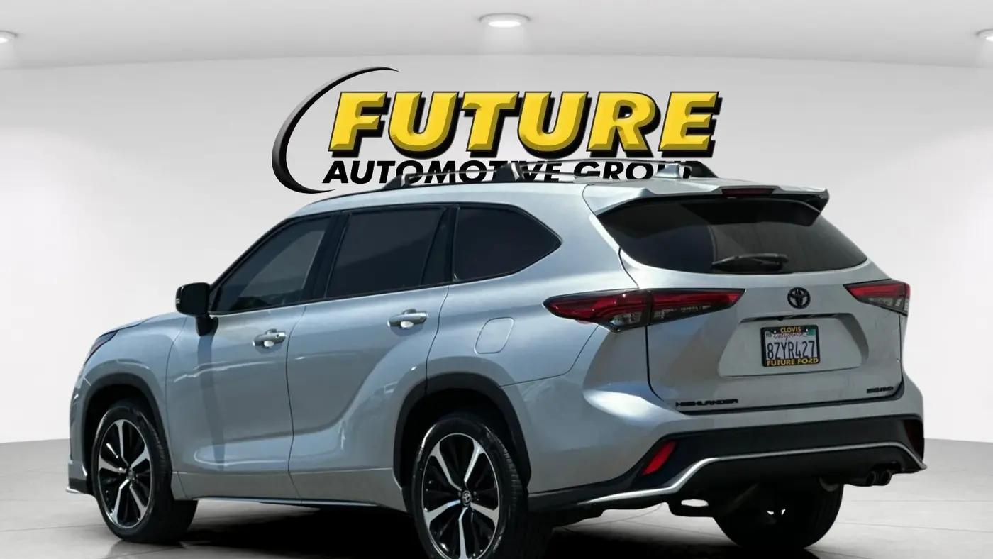 2022 Toyota Highlander XSE