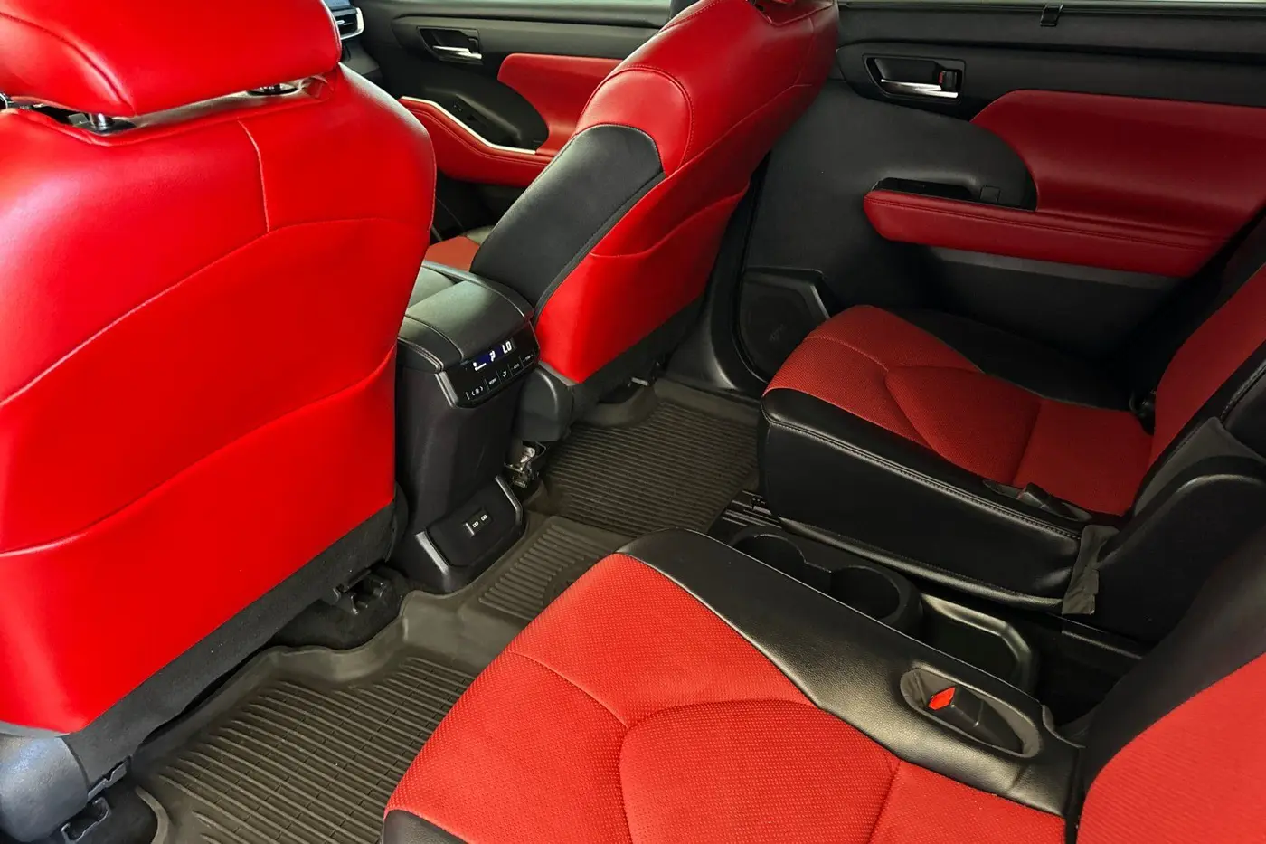 2022 Toyota Highlander - $38,625