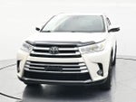 2017 Highlander Thumbnail 2