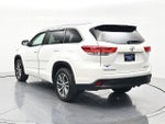 2017 Highlander Thumbnail 7