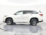 2017 Highlander Thumbnail 8