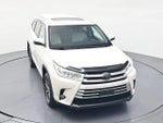 2017 Highlander Thumbnail 38