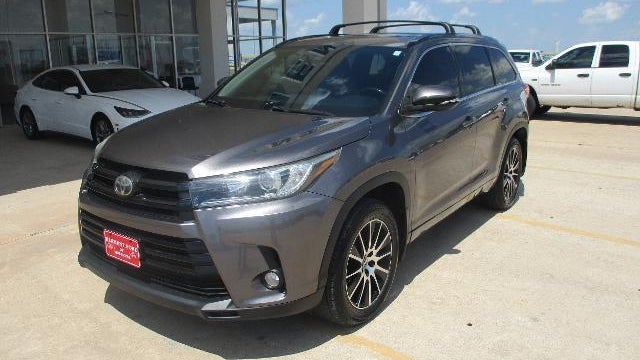 2017 Toyota Highlander SE