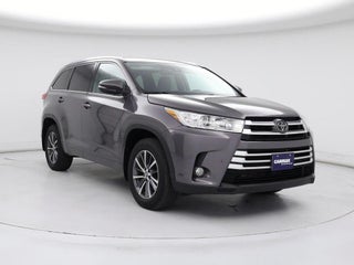 2018 Toyota Highlander with Predawn Gray Mica Exterior