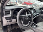 2018 Highlander Thumbnail 34