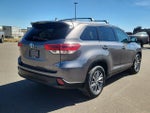 2019 Highlander Thumbnail 3