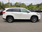 2019 Highlander Thumbnail 8