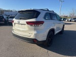 2019 Highlander Thumbnail 6