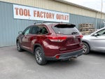 2019 Highlander Thumbnail 3