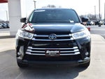 2017 Highlander Thumbnail 3