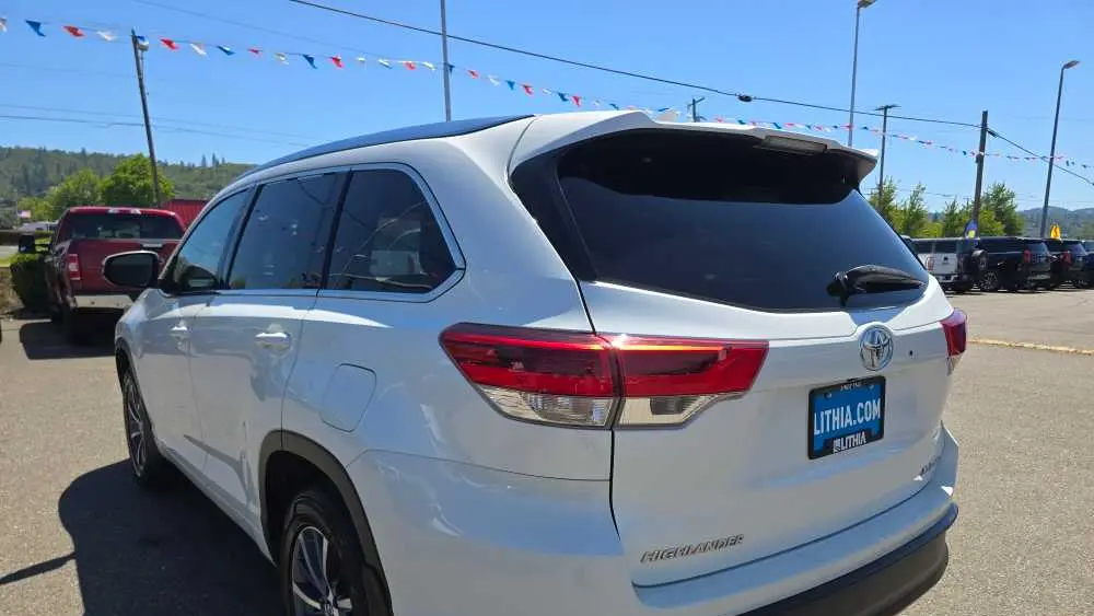 2018 Toyota Highlander SE