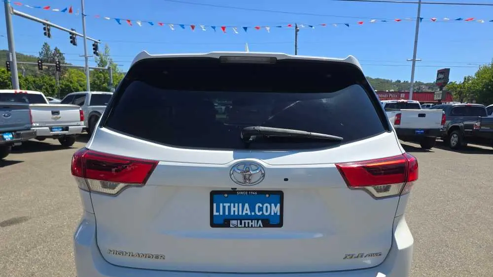 2018 Toyota Highlander SE
