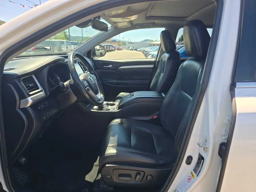 2018 Toyota Highlander - $19,240