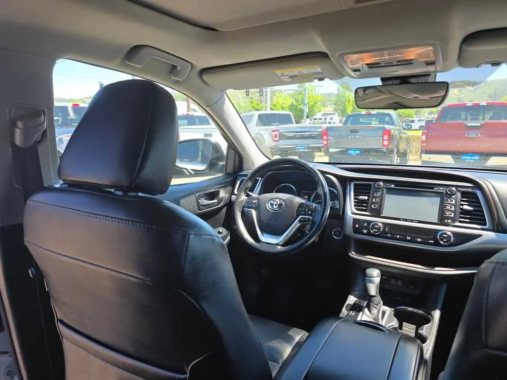 2018 Toyota Highlander - $19,240
