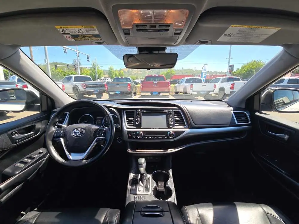 2018 Toyota Highlander - $19,240