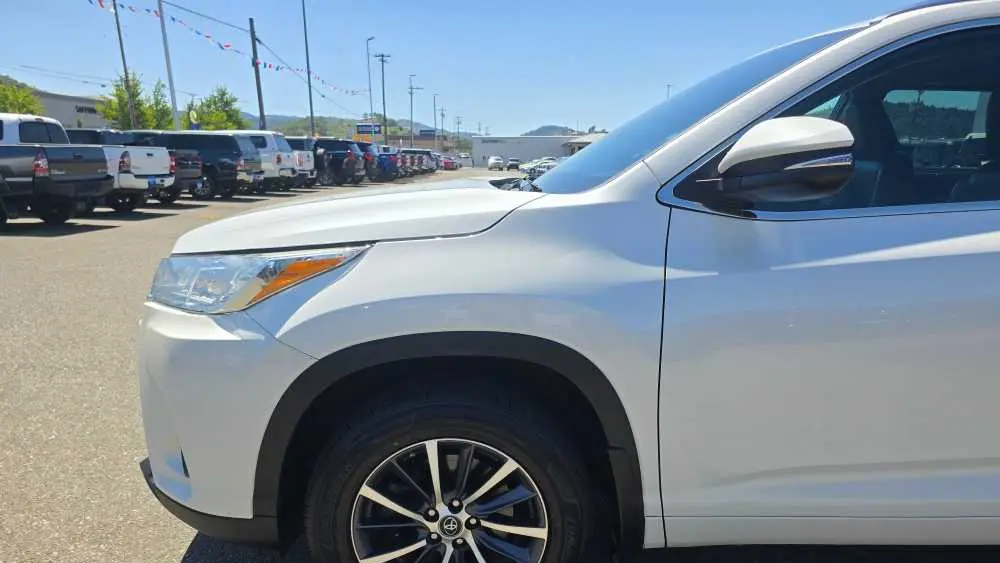 2018 Toyota Highlander SE