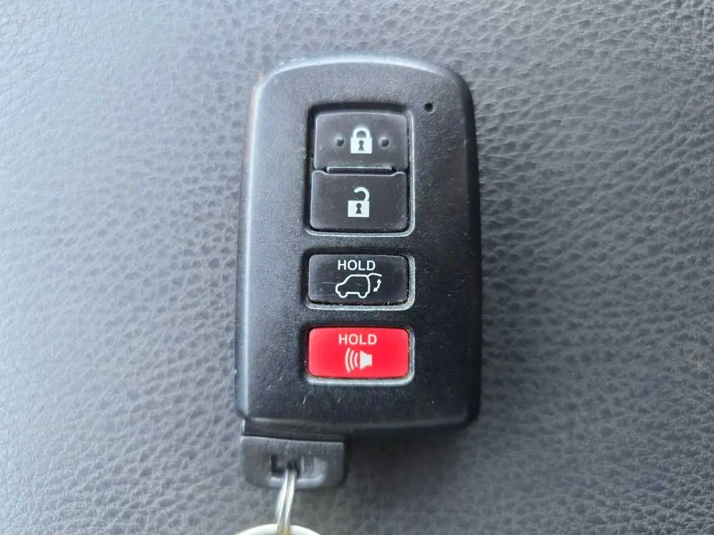 2018 Toyota Highlander - $19,240