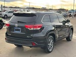 2019 Highlander Thumbnail 5