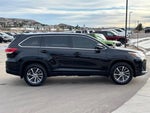 2019 Highlander Thumbnail 6