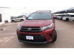 2019 Highlander Thumbnail 3