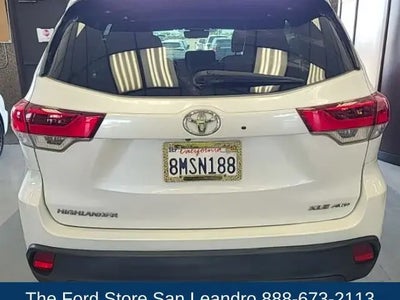 2019 Toyota Highlander AWD SE 4DR SUV