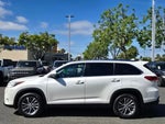 2019 Highlander Thumbnail 3