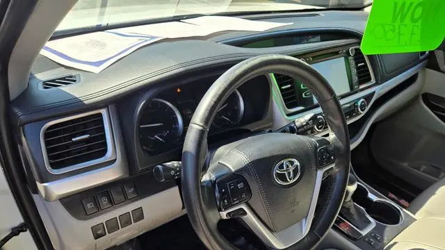 2019 Toyota Highlander SE