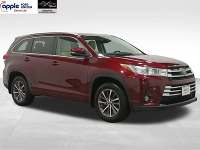 2017 Toyota Highlander AWD XLE 4DR SUV