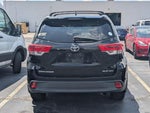 2017 Highlander Thumbnail 4
