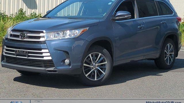 Preowned 2018 Toyota Highlander SE for Sale