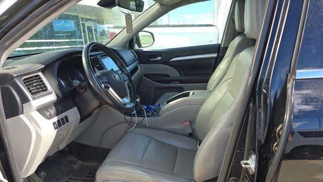 2018 Toyota Highlander SE