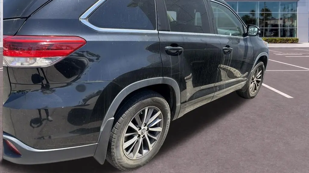 2018 Toyota Highlander SE