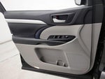 2019 Highlander Thumbnail 12