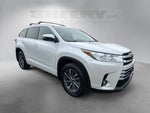 2017 Highlander Thumbnail 4