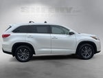2017 Highlander Thumbnail 9