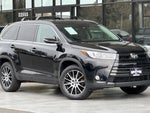 2017 Highlander Thumbnail 2