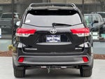 2017 Highlander Thumbnail 5
