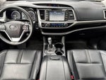 2017 Highlander Thumbnail 13
