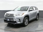 2017 Highlander Thumbnail 2