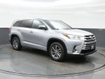 2017 Highlander Thumbnail 8