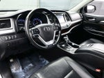 2017 Highlander Thumbnail 11