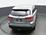2017 Highlander Thumbnail 36